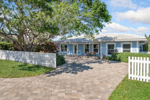 Blue Banyan Boathouse w/POOL/DOCK! - Private Pools