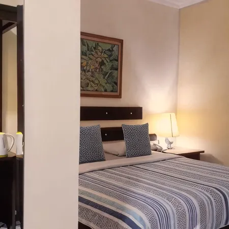 Arondari Hotel