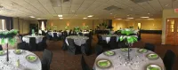 Days Hotel by Wyndham Danville Conference Center - parking