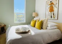 NEW Cozy & Luxe "LAGOM1STAY" Top Floor Loft Central To Downtown Bozeman & MSU - 4 ดาว