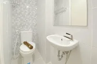 Warm and Simply Studio at Tokyo Riverside PIK 2 Apartment By Travelio - واي فاي