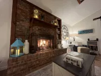 Cozy, Bright Beach Retreat In The Woods (Great for Pets & Kids - 3-stjärniga
