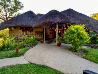 Hakusembe River Camping2Go - Pools