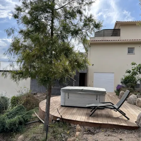 10mn beach, Standing Villa, top sea view, fiber internet, heated pool, jacuzzi