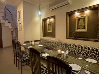 Red Maple Bed & Breakfast Hotels near AIIMS Metro Station