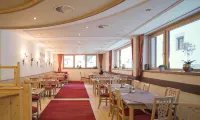 Hotel Abendrot by Alpeffect Hotels - breakfast