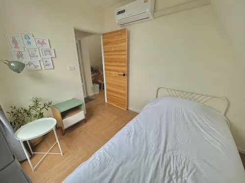 The White Haus @bangsrimueang ( Ivory house ) - Homestays