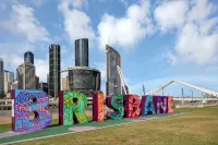 South Bank Sensational! ~ 2Bed/2Bath/1Car/Pool! - 2-Star