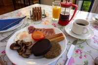 Karrawa Guest House - breakfast