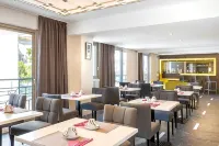 Best Western Hotel Journel Antibes-Juan-Les-Pins - موقف سيارات