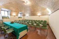 Hotel&Ristorante Miramonti Palazzo Storico - Bãi đậu xe