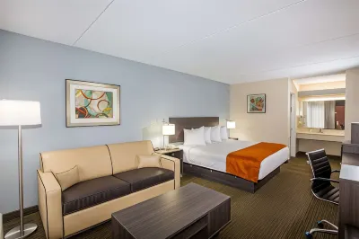 Days Inn & Suites by Wyndham Orlando Airport