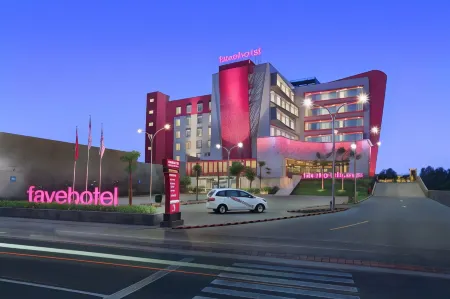 Favehotel Sidoarjo Отели в г. Sidoarjo