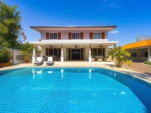 5 Bedroom Pool Villa in City Center- BV1