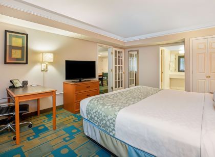 La Quinta Inn & Suites by Wyndham Seattle Sea-Tac Airport