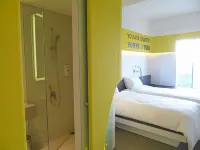 Yello Hotel Jemursari Hotels in Tenggilis Mejoyo
