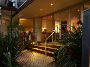 Bannisters by the Sea Mollymook