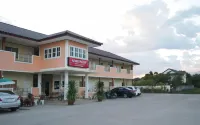 Worachat House Hotell i Wat Pa