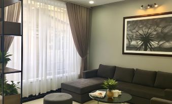 V House 6 Serviced Apartment