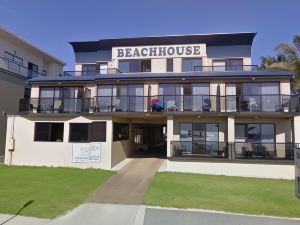 Beach House Mollymook