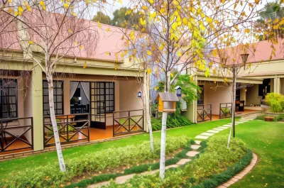 Afrique Boutique Hotel O.R. Tambo Hotels near Witfield Methodist Church