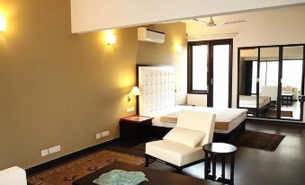 FabHotel Anutham Saket