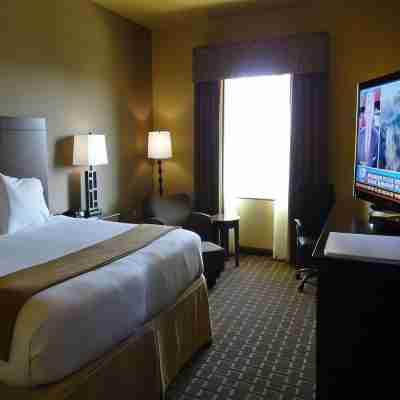 Holiday Inn Express & Suites George West Rooms