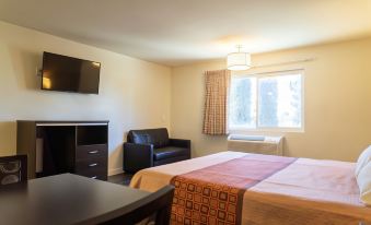 Maywood Inn