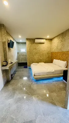 888 Resort Hotels in Pluak Daeng