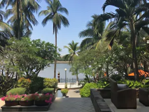 Saigon Domaine Luxury Residences