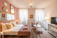 Old City Studios 2 - Adults Only Отели в г. Pjescana Uvala