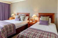 Knightsbrook Hotel & Golf Resort Hotels near Knowth