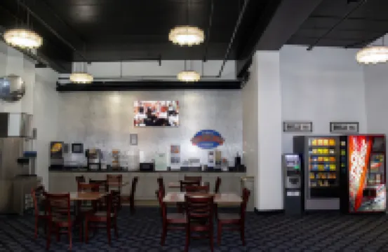 Baymont by Wyndham Delavan Near Lake Geneva