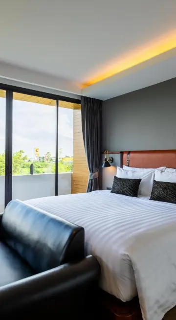 ห้องดีลักซ์ เตียงใหญ่ 1 เตียง