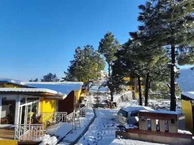 穆克特什瓦胡斯塔度假飯店 Mukteshwar Temple附近的飯店