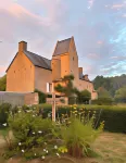 Ferme fortifiee D Enguenard Hotel di Calvados