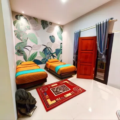 Tantra Hotel Hotel dekat Pantai Mandiri