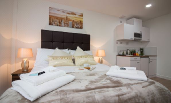 7. 트라팔가 하우스..