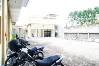 Puri Karomah Syariah RedPartner Hotel a Reggenza di Lamongan