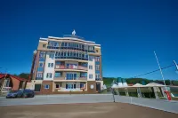 Molly O'Brayn Hotel Hotel dekat Bandara Khanty-Mansiysk