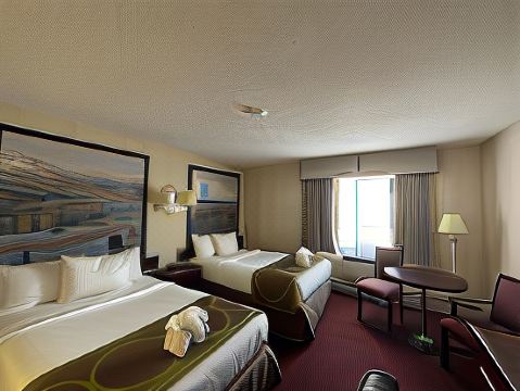 5. 슈퍼 8 바이 ..