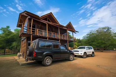 Yala Caravan Village Hotel dekat Yala Sappayama