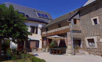Chambres d'Hôtes Coeur de Bastié et Ranch du Lévézou