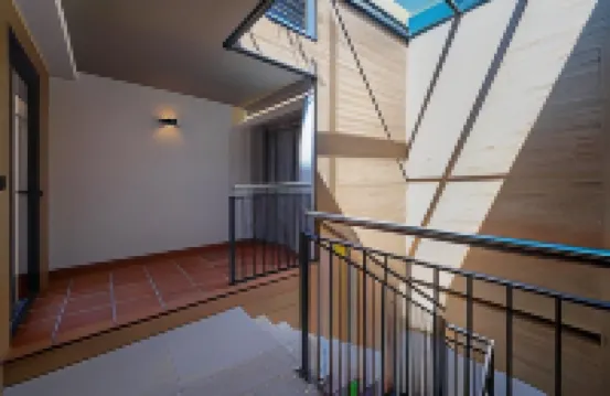 Limehome Barcelona Plaça Pirineus