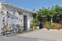 Helios Studios & Apartments Hotels in Makris Gialos