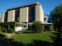 Hôtel du Grand-Pré فنادق في Marly