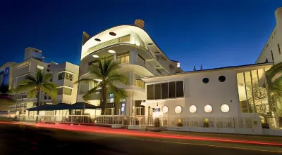 Strand Ocean Drive Suites