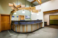 Days Inn by Wyndham Cadillac - Wifi
