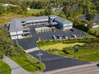 Days Inn & Suites by Wyndham Niagara Falls/Buffalo Hotels in Lockport