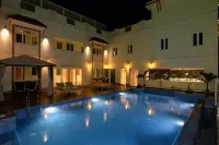 Lemon Tree Hotel Coimbatore - Pools